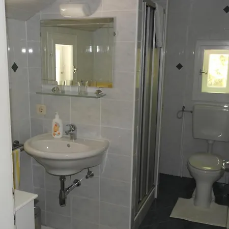 Simon Tatil Evi Pörtschach am Wörthersee